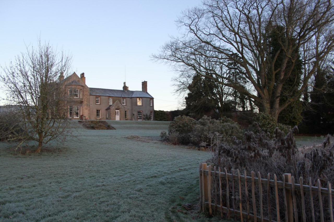 Newton Farmhouse B & B ジェドバラ エクステリア 写真